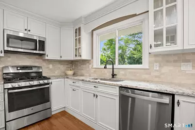 10 Macarthur Road, Trumbull, CT 06611 - Photo 7