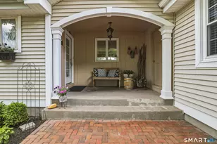 571 Woodland St, Glastonbury, CT 06073 - Photo 7