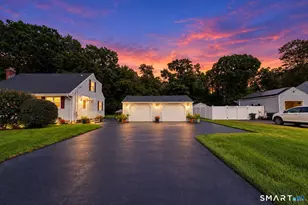 22 Overbrook Rd, North Haven, CT 06473 - Photo 3