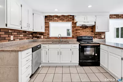 7 Richards Lane, Norwalk, CT 06851 - Photo 13