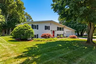 5 Tudor Ct E, Old Saybrook, CT 06475 - Photo 1