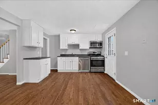 6 Carolina Dr, Montville, CT 06370 - Photo 3