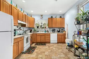 178 Maple St, Seymour, CT 06483 - Photo 25