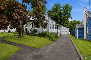 7 Hickory St, Danbury, CT 06810 - Photo 17