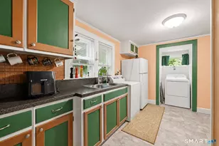 7 Hickory St, Danbury, CT 06810 - Photo 5