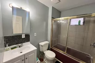 366 Dover St, Bridgeport, CT 06610 - Photo 13