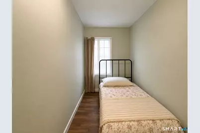 366 Dover Street, Bridgeport, CT 06610 - Photo 5