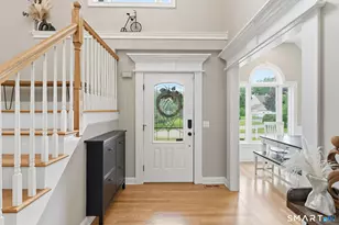27 Giovanni Dr, Waterford, CT 06385 - Photo 5