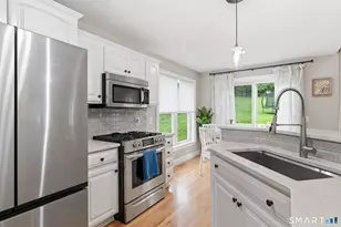 27 Giovanni Dr, Waterford, CT 06385 - Photo 17