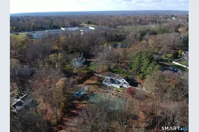 6 Fox Run Lane, Westport, CT 06880 - Photo 1