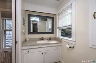 475 W Woods Rd, Hamden, CT 06518 - Photo 23