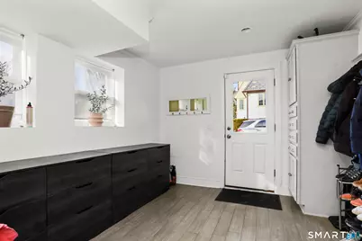 6 Meadowbank Road, Greenwich, CT 06870 - Photo 21