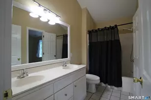 8005 Heartwood Ln, Danbury, CT 06811 - Photo 21