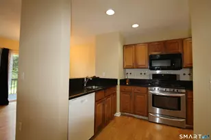 8005 Heartwood Ln, Danbury, CT 06811 - Photo 7