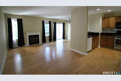 8005 Heartwood Lane #8005, Danbury, CT 06811 - Photo 5