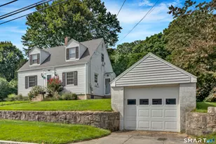 80 Oneco Ave, New London, CT 06320 - Photo 3