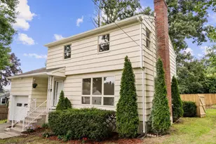 341 Lounsbury St, Waterbury, CT 06706 - Photo 9