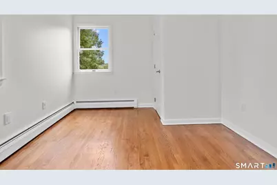 341 Lounsbury Street, Waterbury, CT 06706 - Photo 29