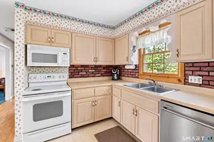 9 Stone Ranch Rd, East Lyme, CT 06333 - Photo 13