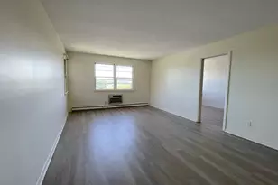 1730 State St, Hamden, CT 06517 - Photo 5