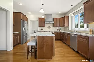 61 Lenox Rd, Avon, CT 06001 - Photo 5