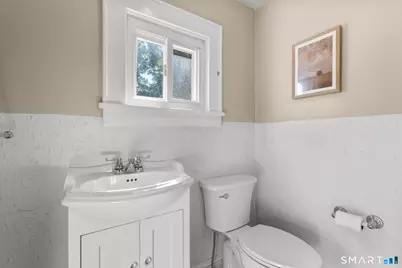 16 Lindsey Avenue, Stamford, CT 06905 - Photo 15