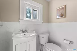 16 Lindsey Ave, Stamford, CT 06905 - Photo 15