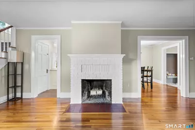16 Lindsey Avenue, Stamford, CT 06905 - Photo 3