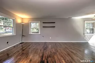 87 Sunburst Rd, Naugatuck, CT 06770 - Photo 5
