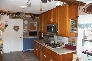 559 N Elm St, Wallingford, CT 06492 - Photo 5