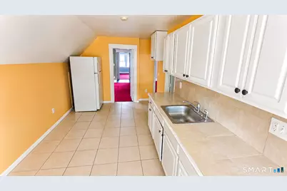 55 Bronx Avenue #3rd Floor, Bridgeport, CT 06606 - Photo 3