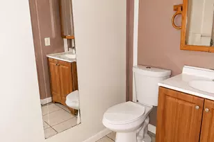 55 Bronx Ave, Bridgeport, CT 06606 - Photo 9