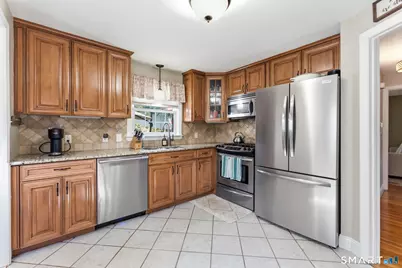 20 Chamberlin Drive, West Hartford, CT 06107 - Photo 7