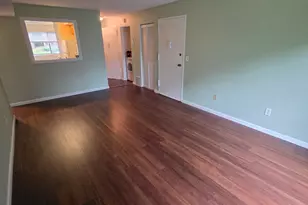 11 Darling St, Southington, CT 06489 - Photo 3