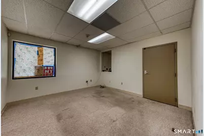 1042B Main Street, Newington, CT 06111 - Photo 7