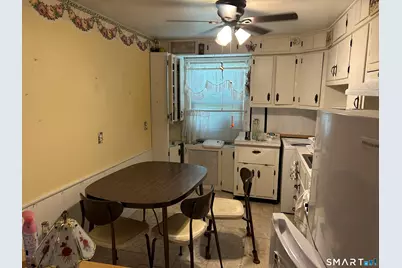 335 North Bishop Avenue #12, Bridgeport, CT 06610 - Photo 9