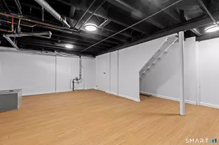 99 Woodbury Ave, Stamford, CT 06907 - Photo 31
