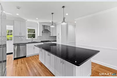 99 Woodbury Avenue, Stamford, CT 06907 - Photo 11