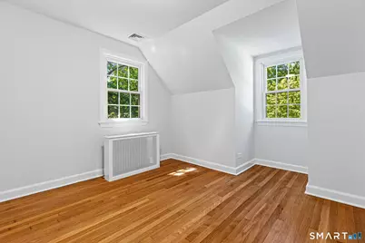 99 Woodbury Avenue, Stamford, CT 06907 - Photo 19