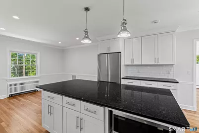99 Woodbury Avenue, Stamford, CT 06907 - Photo 9