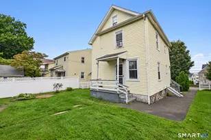 32 Josephine Evaristo Ave, Greenwich, CT 06830 - Photo 3