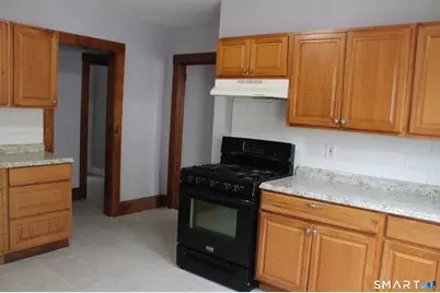 45 Grandview Terrace #1st floor, Hartford, CT 06114 - Photo 9