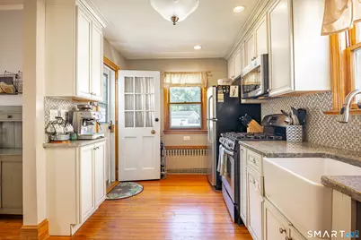 146 Wood Avenue, Stratford, CT 06614 - Photo 3