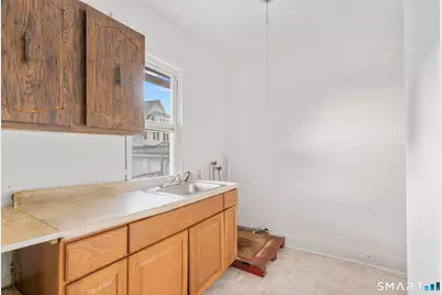 97 Wall Street, Waterbury, CT 06705 - Photo 9