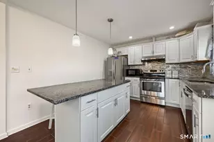 914 Longbrook Ave, Stratford, CT 06614 - Photo 7