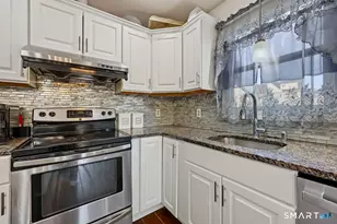 914 Longbrook Ave, Stratford, CT 06614 - Photo 5
