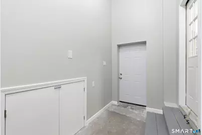 34 Pleasant Street, New Britain, CT 06051 - Photo 13