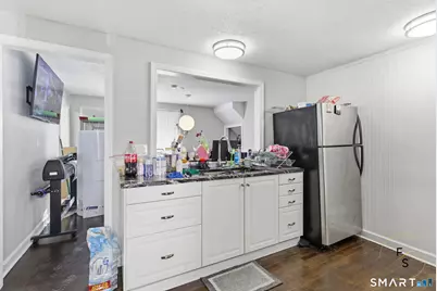 34 Pleasant Street, New Britain, CT 06051 - Photo 17