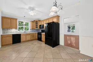 24 Quail Hollow, Enfield, CT 06082 - Photo 9