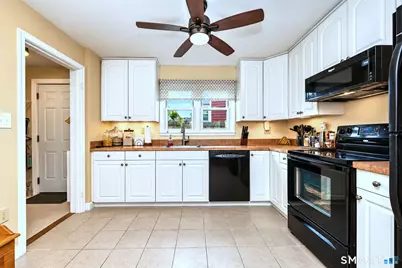 230 Highland Avenue, West Haven, CT 06516 - Photo 19